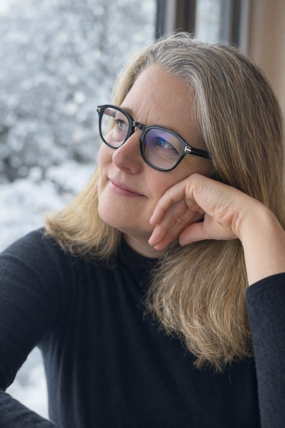 Friederike von Corratio am Fenster
